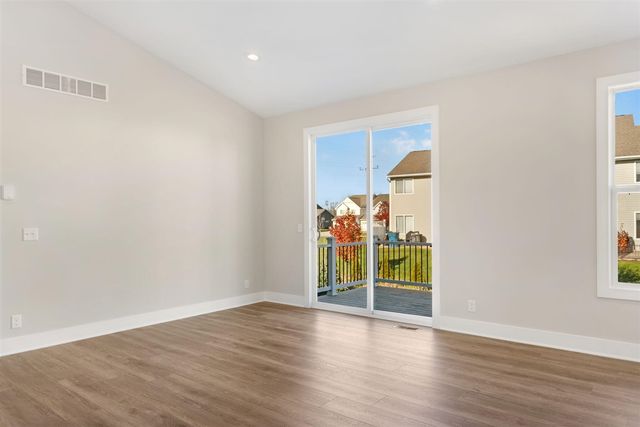 11905 Smithfield Drive, Holland, MI 49424