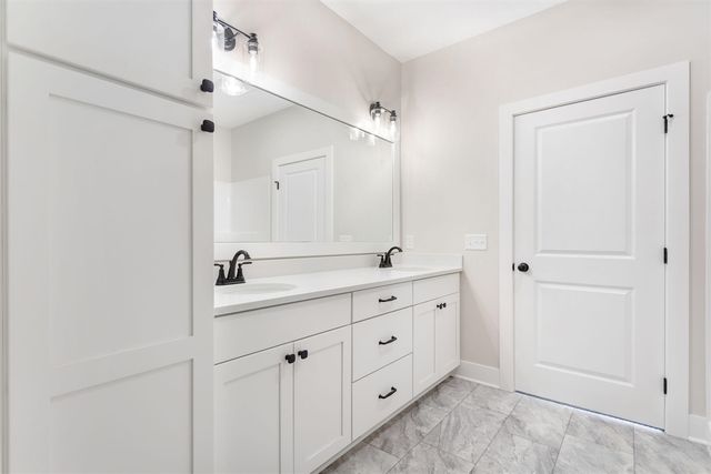 11905 Smithfield Drive, Holland, MI 49424