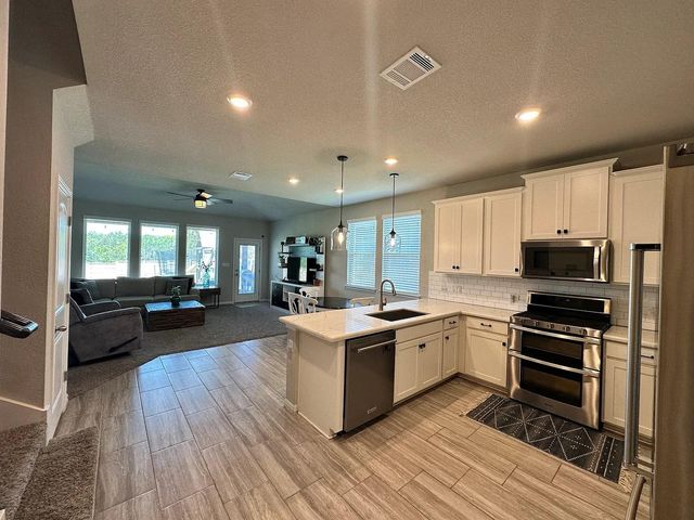 528 Sigourney WAY, Leander, TX 78641