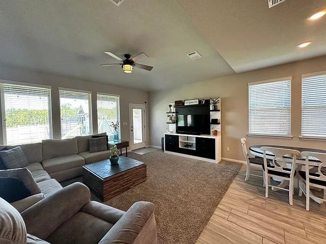 528 Sigourney WAY, Leander, TX 78641