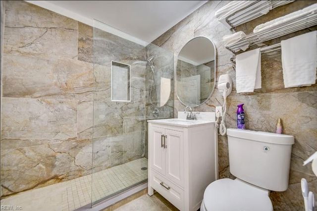 138 D View AVE, Norfolk, VA 23503