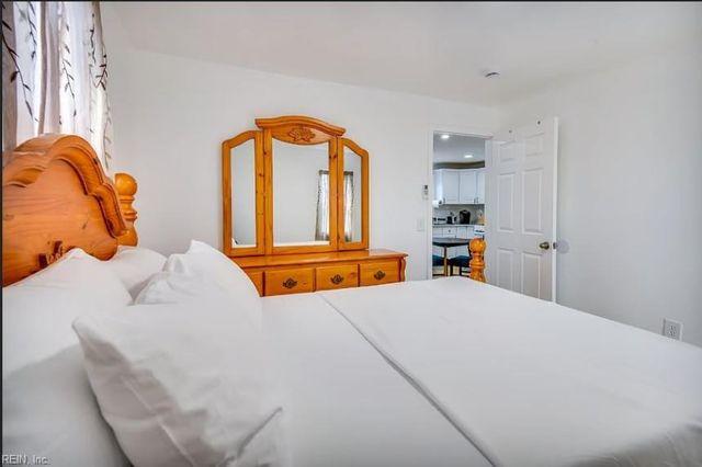 138 D View AVE, Norfolk, VA 23503