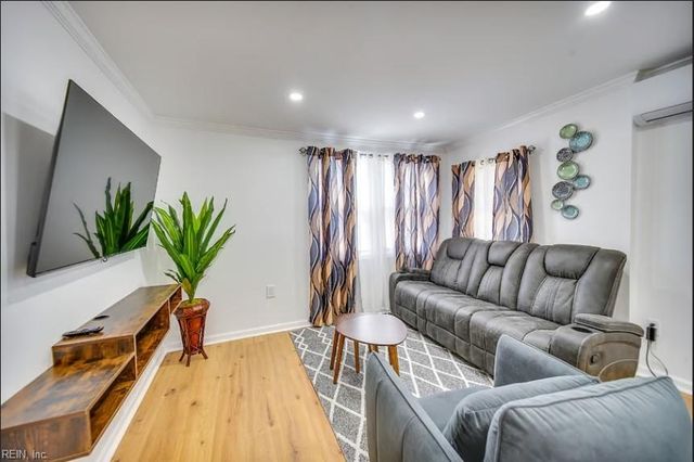 138 D View AVE, Norfolk, VA 23503