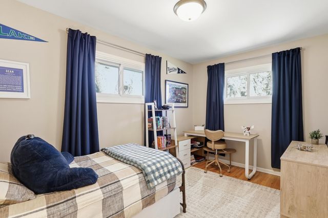 15520 2nd Avenue N, Plymouth, MN 55447