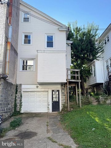 1049 YEADON AVE, Lansdowne, PA 19050