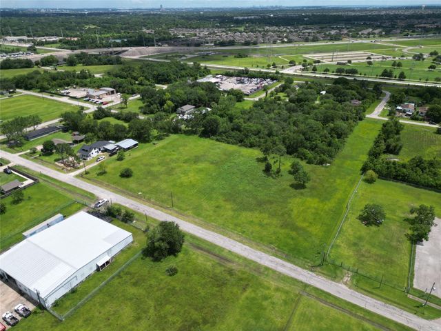 2010 Carolina Avenue, League City, TX 77573