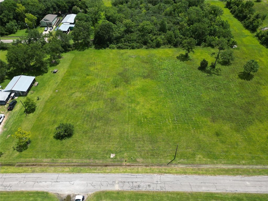 2010 Carolina Avenue, League City, TX 77573