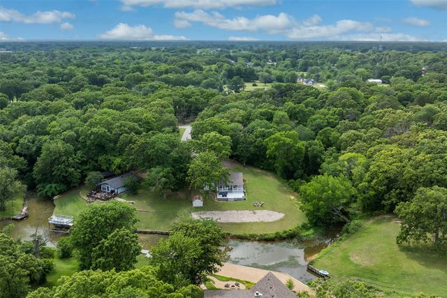 1308 Utopia Court, Tool, TX 75143