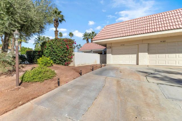 38560 Tandika Trail North, Palm Desert, CA 92211