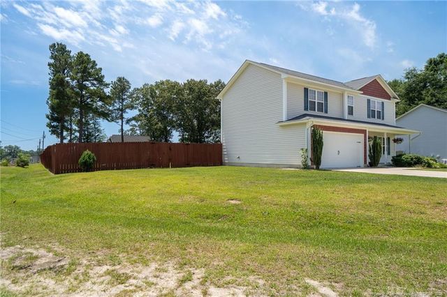 332 Dundee Circle, Raeford, NC 28376