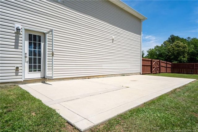 332 Dundee Circle, Raeford, NC 28376