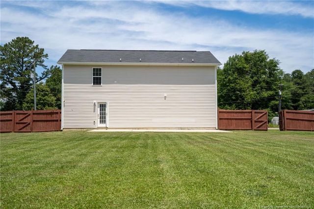 332 Dundee Circle, Raeford, NC 28376