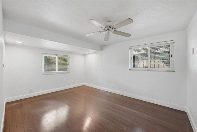 4700 NE 3rd Terrace, Oakland Park, FL 33334