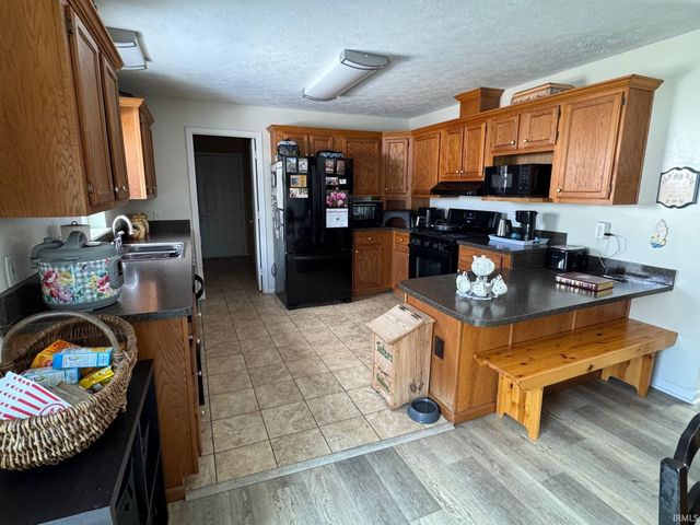 1016 Claire Lane, Middlebury, IN 46540