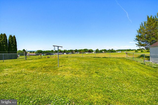 36 GLENWOOD DR, Ephrata, PA 17522