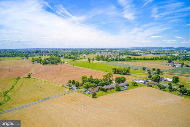36 GLENWOOD DR, Ephrata, PA 17522