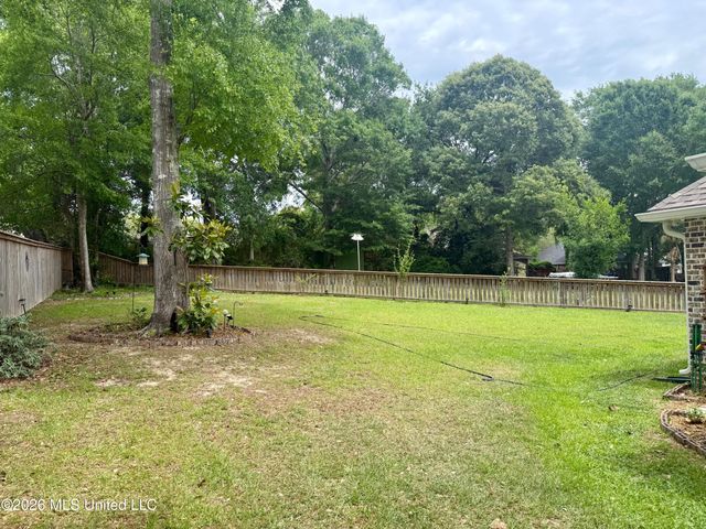 886 Maili Place, Diamondhead, MS 39525