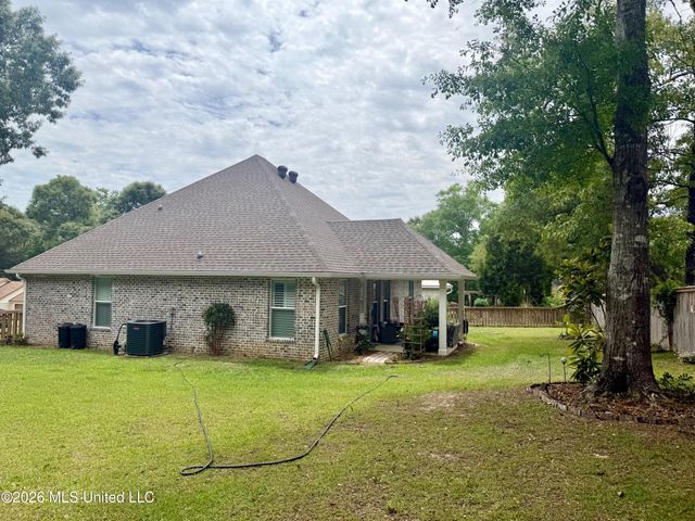 886 Maili Place, Diamondhead, MS 39525