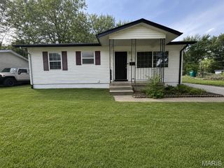 121 Saint Dorothy Drive, Cahokia, IL 62206