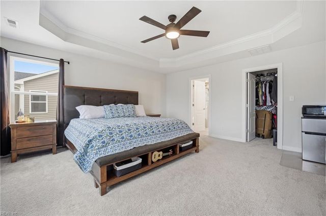 27 E Berkley DR, Hampton, VA 23663