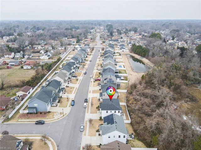 27 E Berkley DR, Hampton, VA 23663