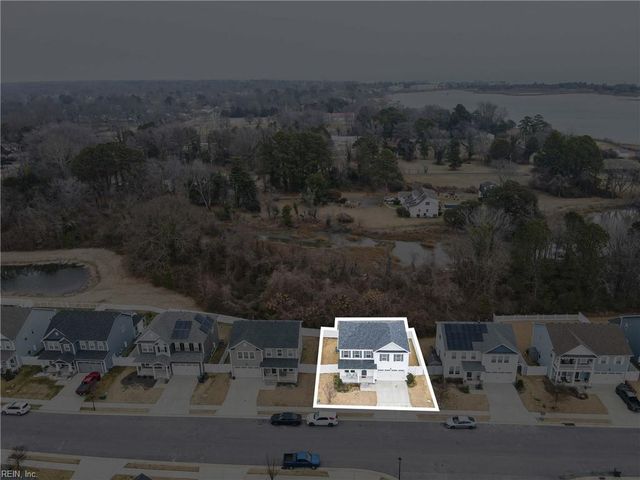 27 E Berkley DR, Hampton, VA 23663