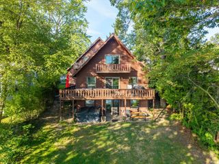 8710 E Susanna Lane, North Webster, IN 46555