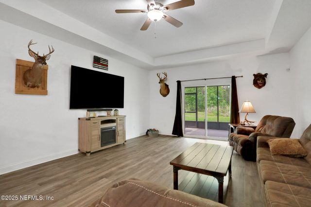 56041 GRIFFIN Road, Callahan, FL 32011