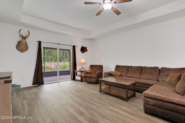 56041 GRIFFIN Road, Callahan, FL 32011