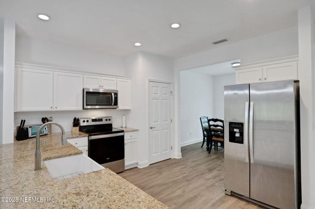 56041 GRIFFIN Road, Callahan, FL 32011