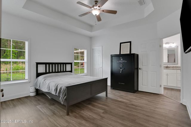 56041 GRIFFIN Road, Callahan, FL 32011