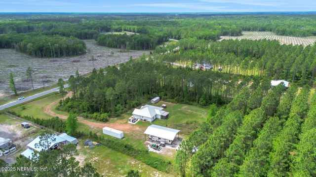 56041 GRIFFIN Road, Callahan, FL 32011