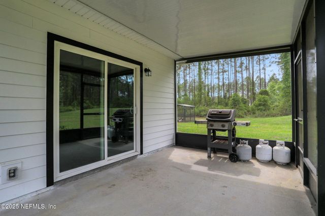 56041 GRIFFIN Road, Callahan, FL 32011