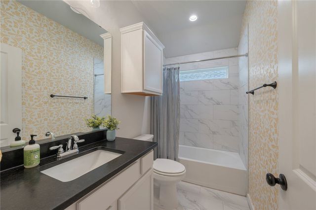 3412 Pointe Du Hoc Drive, Bryan, TX 77808