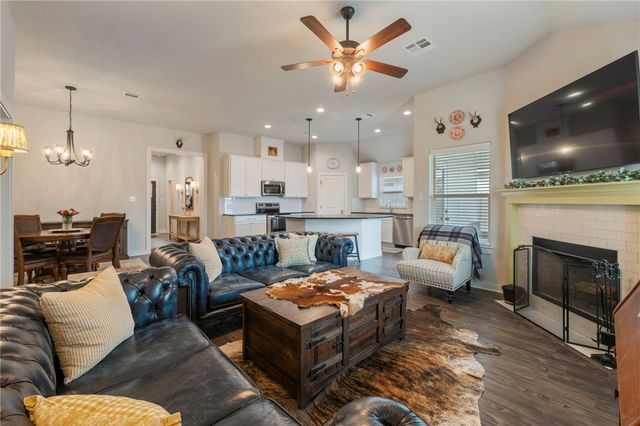 3412 Pointe Du Hoc Drive, Bryan, TX 77808