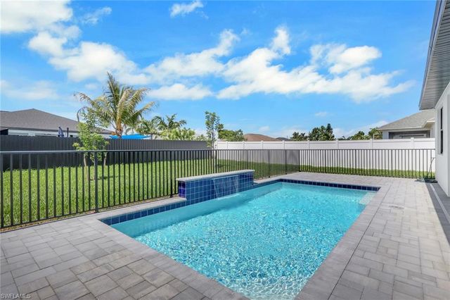 1408 NW 2nd ST, Cape Coral, FL 33993