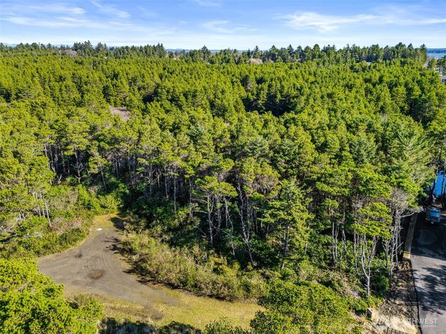 5 Gold Street, Westport, WA 98595