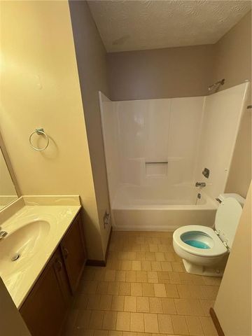 201 Fairway Oaks, Waleska, GA 30183