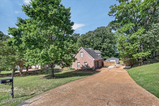 1461 Dogwood Hollow Drive, Nesbit, MS 38651