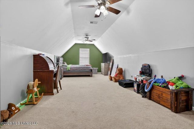 1461 Dogwood Hollow Drive, Nesbit, MS 38651