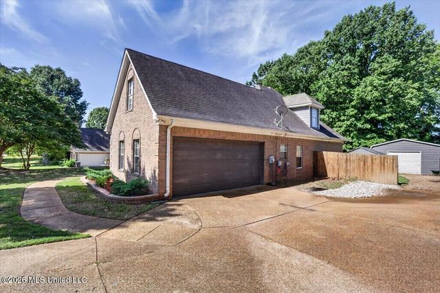 1461 Dogwood Hollow Drive, Nesbit, MS 38651