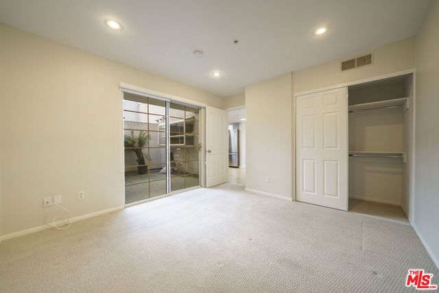 4755 Templeton Street 2210, Los Angeles, CA 90032