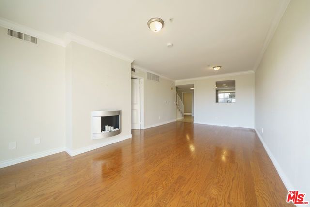 4755 Templeton Street 2210, Los Angeles, CA 90032