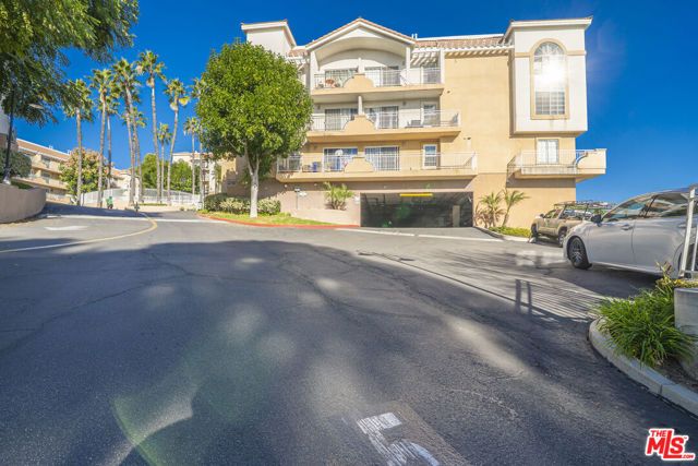 4755 Templeton Street 2210, Los Angeles, CA 90032