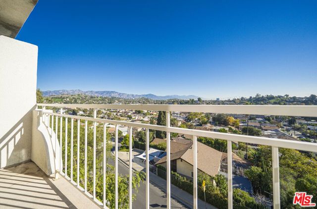 4755 Templeton Street 2210, Los Angeles, CA 90032