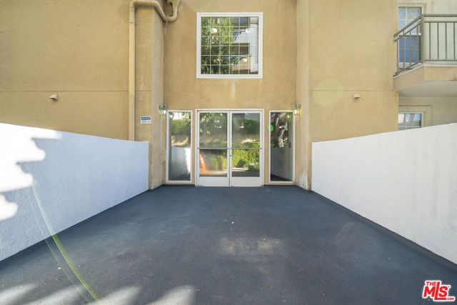 4755 Templeton Street 2210, Los Angeles, CA 90032