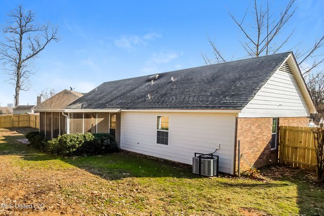 7650 Coral Meadows Drive, Southaven, MS 38671