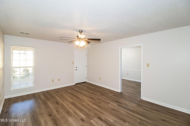 7650 Coral Meadows Drive, Southaven, MS 38671