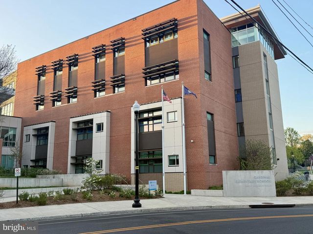 5934 16TH ST N, Arlington, VA 22205