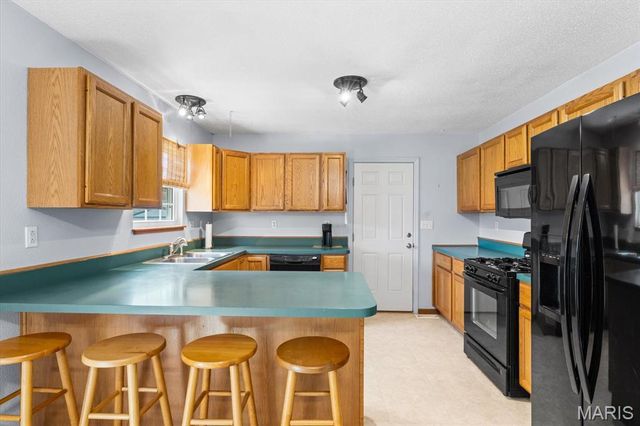 120 E Hunters Ridge, Valmeyer, IL 62295